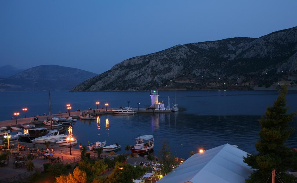 Iridanos Hotell Antikyra Eksteriør bilde