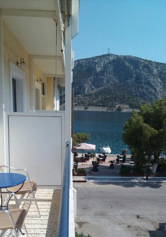 Iridanos Hotell Antikyra Eksteriør bilde