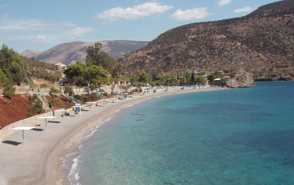 Iridanos Hotell Antikyra Eksteriør bilde